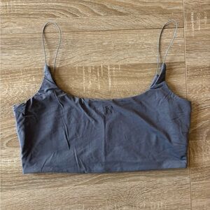 Meshki Kaiya Thin Strap Scoop Tank Crop Top size large